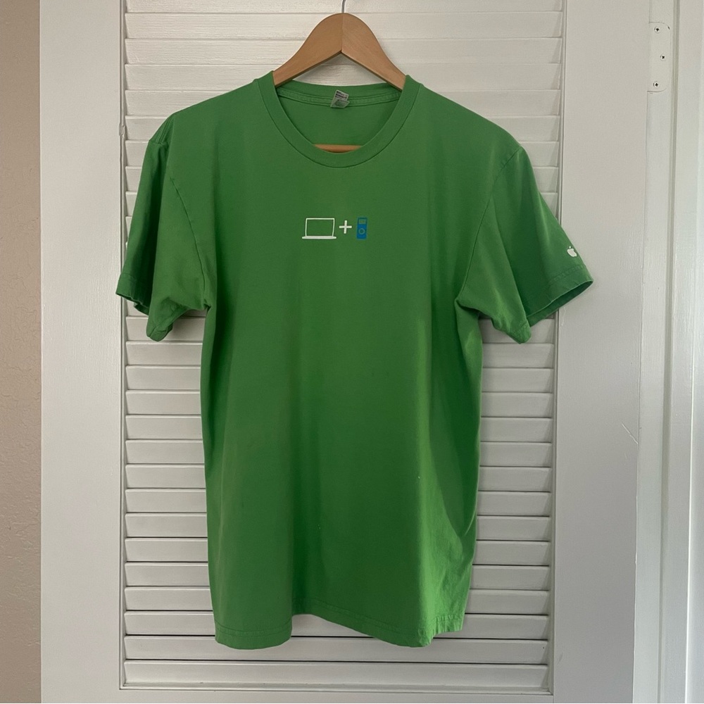 Apple Store Employee Tee Shirt Green Mac iPod Nano American Apparel M
